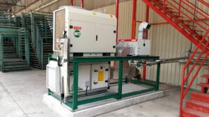 Chiller unit used in MACTEX’s pneumatic conveying systems, designed for cooling and temperature control in material handling and powder transport processes.